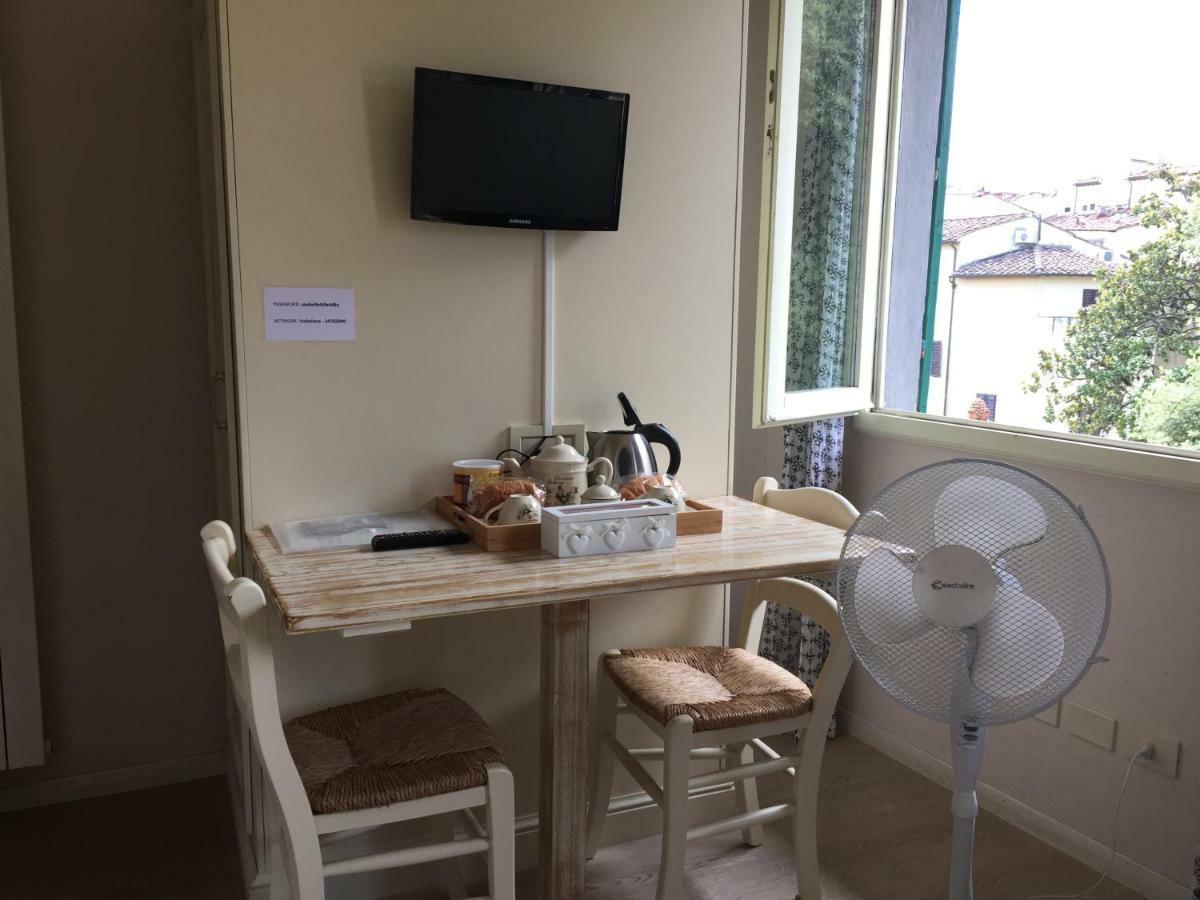 Studio In The Heart Of Florence Hotel Exterior foto